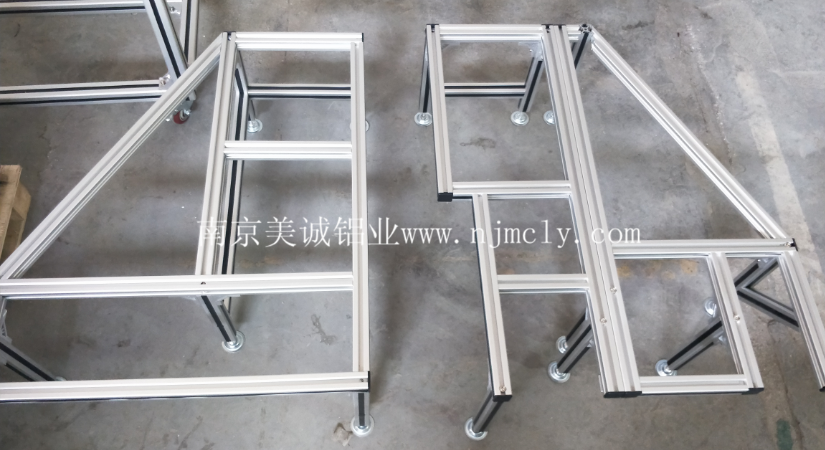 你知道氧化后的工業鋁型材框架優點嗎？02
